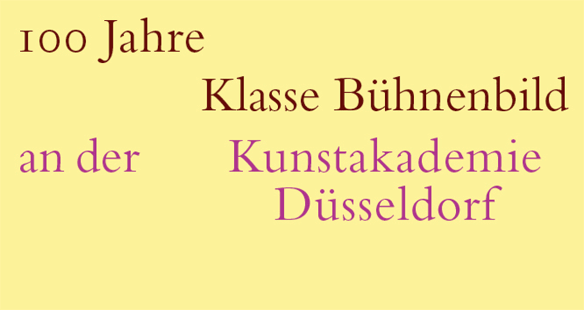 Text 100 Jahre Klasse Bühnenbild an der Kunstakademie Düsseldorf, die Hintergrundfarbe verändert sich 